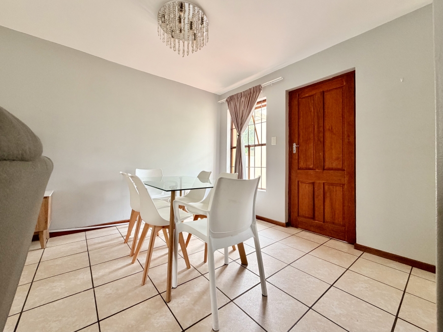 3 Bedroom Property for Sale in Sandbaai Western Cape
